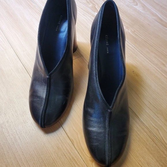 CÉLINE BLACK LEATHER VAMP PUMPS - Picture 2 of 9